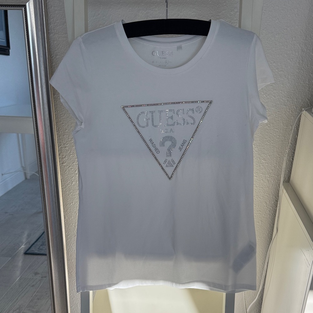 GUESS White Short Sleeve Tee with Logo